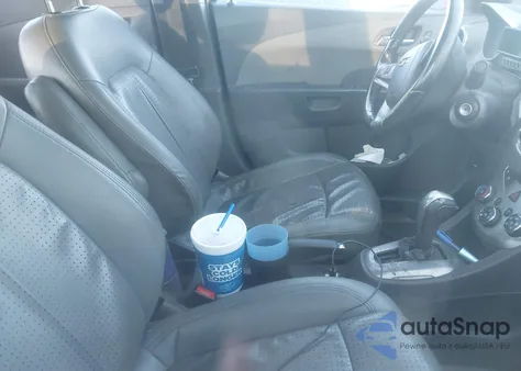 2015 Chevrolet Sonic Ltz Auto z USA, uszkodzony, nr VIN 1G1JE5SB2F4187768